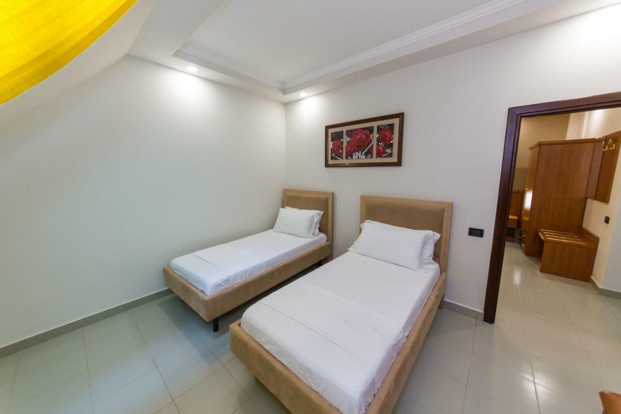 Western Star Hotel Durres Ngoại thất bức ảnh
