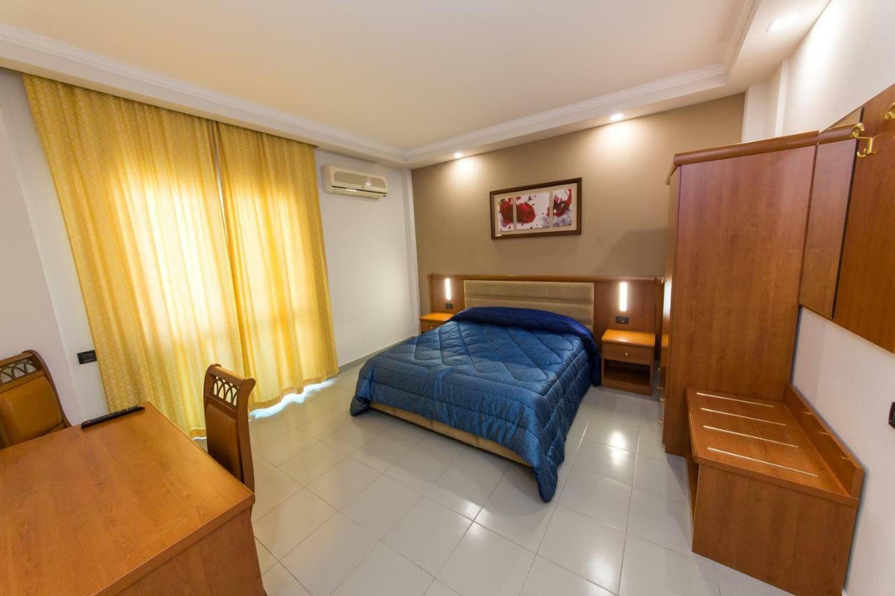 Western Star Hotel Durres Ngoại thất bức ảnh