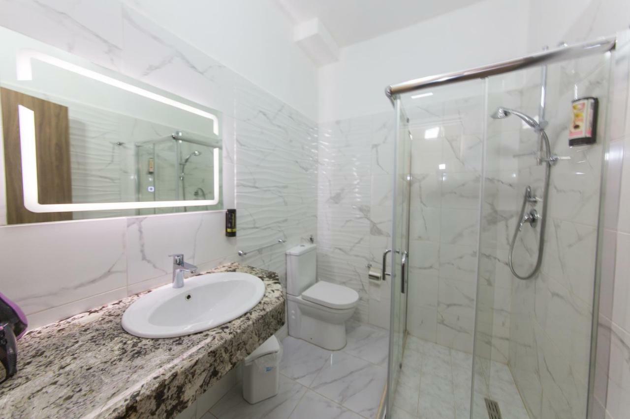 Western Star Hotel Durres Phòng bức ảnh